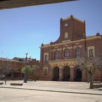 Ayuntamiento de Becerril de Campos Vista del ayuntamiento de Becerril de Campos