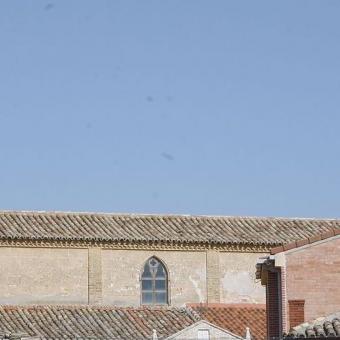 Torre campanario de la iglesia de Santa María de Villarramiel