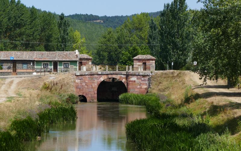 1ªretención del Canal de Castilla