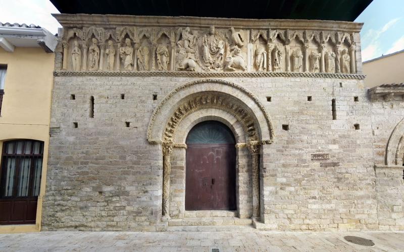 Portada románica de la Iglesia de Santiago, Carrión de los Condes