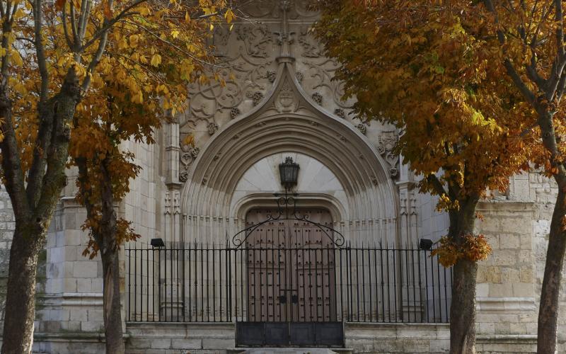 Portada de la Iglesia de Santa María de la Asunción