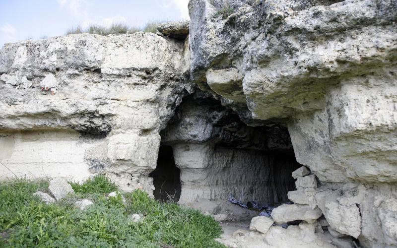 Cueva rocosa Santa Cecilia del Alcor