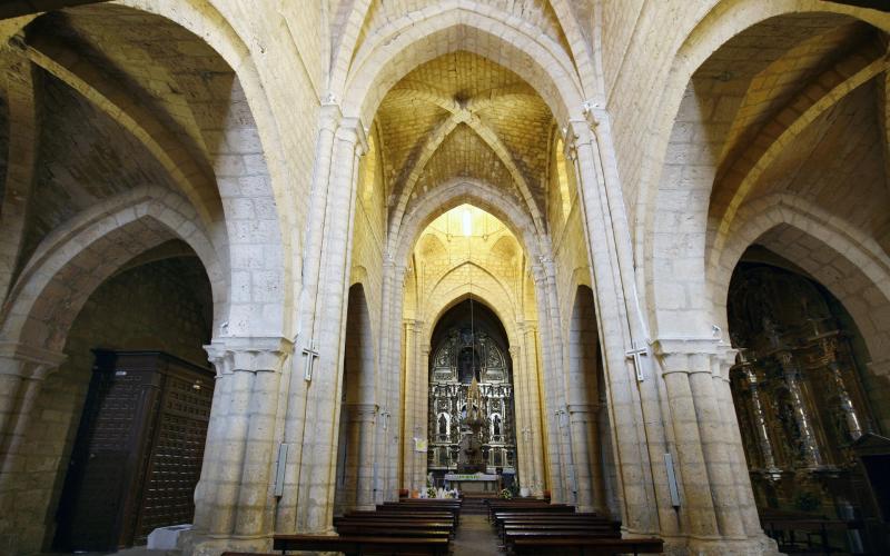 Interior Iglesia de Santa María la Mayor